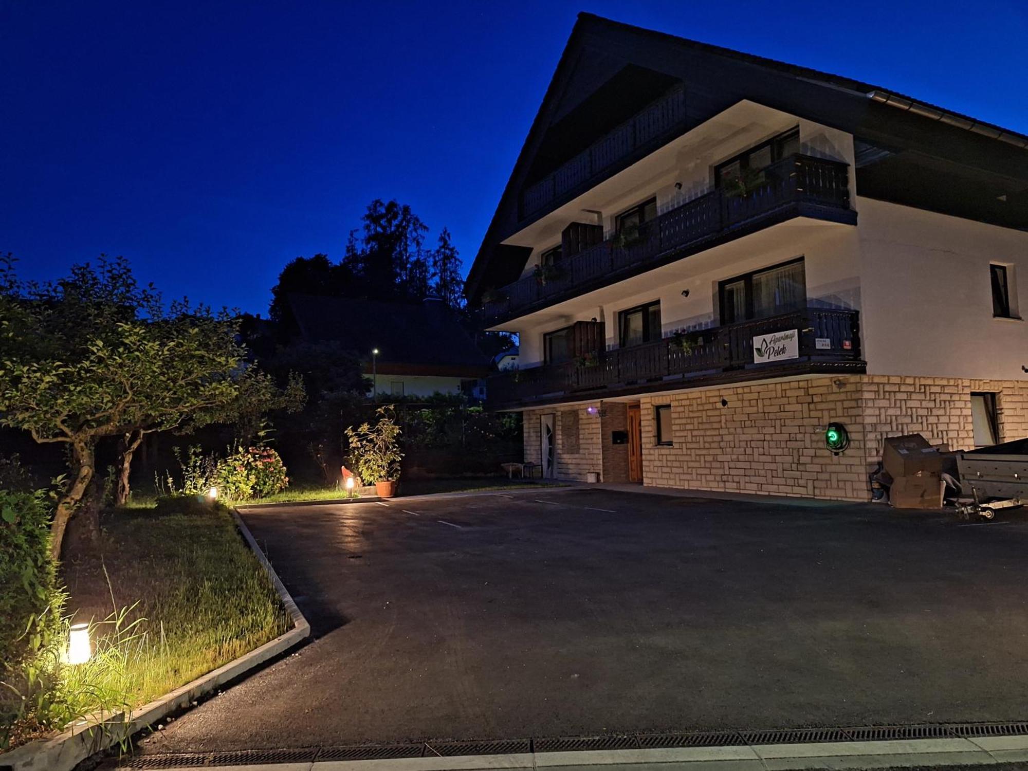 Petek Apartman *