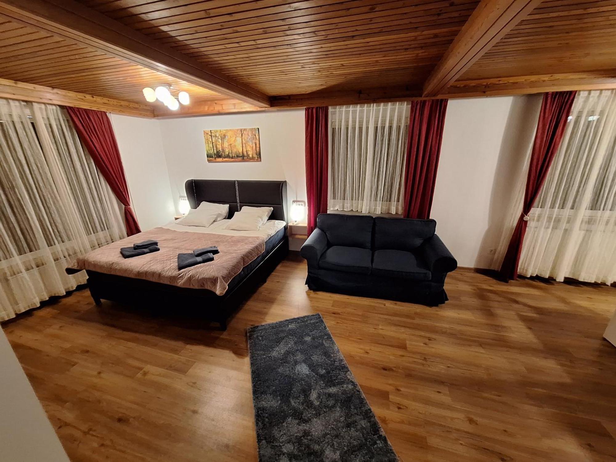 Apartman Petek